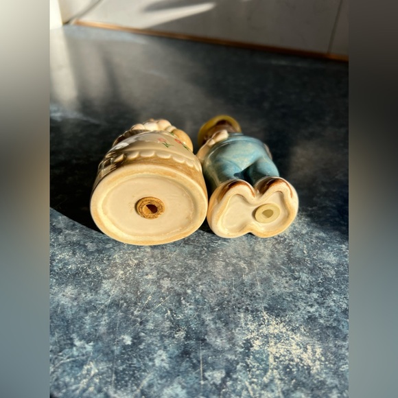 Vintage Otagiri Farmer and Wife Set - Picture 7 of 9